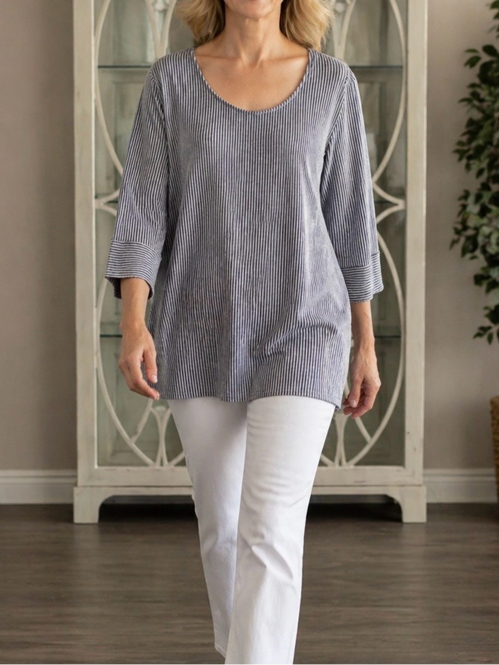 W5 stripes light blue/white tunic top size 1X